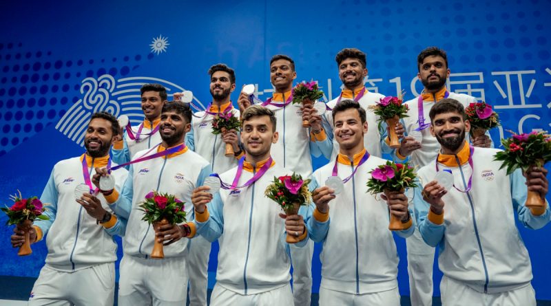 Asian Games 2023: फाइनल हारकर भी भारतीय बैडमिंटन टीम ने रचा इतिहास, सिल्वर से करना पड़ा संतोष