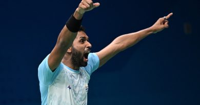 HS Prannoy Battles His Way To Asian Games Medal, PV Sindhu Bows Out In Quarterfinals | Asian Games News