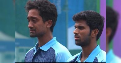 India Star R Sai Kishore In Tears During National Anthem At Asian Games, Dinesh Karthik Reacts. Video | Asian Games News