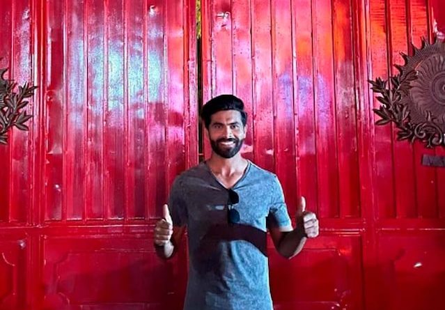 Ravindra Jadeja Has Fanboy Moment, Poses In Front Of MS Dhonis House - See Pics