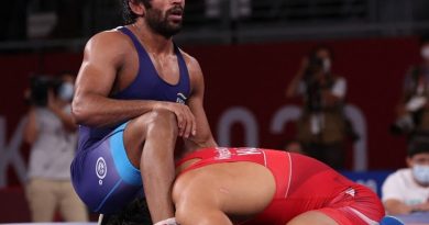 Suspended WFI President Invites Bajrang Punia, Vinesh Phogat To Appear For National Trials