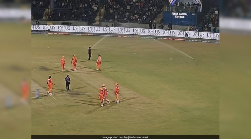 Bizarre Sprinklers Incident Brings Mumbai Indians vs Gujarat Giants WPL Match To Halt | Cricket News