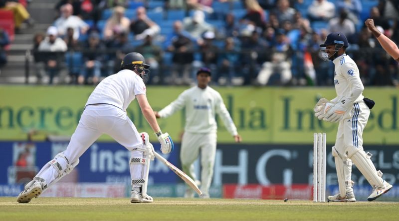 IND vs ENG: धर्मशाला टेस्ट में शर्मनाक प्रदर्शन पर भड़के इंग्लैंड के पूर्व कप्तान, कहा - खिलाड़ियों को अपने खेल पर... - India TV Hindi