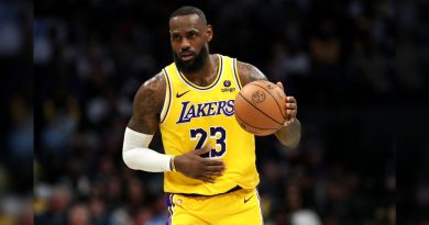 LeBron James Becomes First NBA Player To Score 40,000 Career Points | NBA News