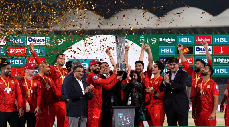 PSL 2024: इस्लामाबाद यूनाइटेड ने तीसरी बार जीती ट्रॉफी, रिजवान की धीमी बल्लेबाजी पड़ी मुल्तान सुल्तांस पर भारी - India TV Hindi