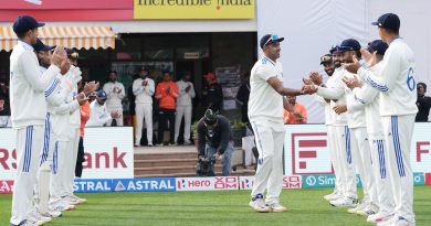 R Ashwin-Rohit Sharma's Moment Wins Hearts In The Middle Of Guard Of Honour. Watch | Cricket News