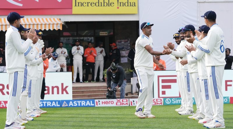 R Ashwin-Rohit Sharma's Moment Wins Hearts In The Middle Of Guard Of Honour. Watch | Cricket News