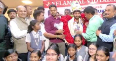 D Gukesh Receives GRAND Welcome At Chennai Airport After Winning FIDE Candidates 2024