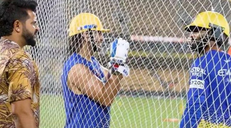 IPL 2024: MS Dhoni Smashes Huge Sixes Ahead Of CSK Vs KKR Match With Suresh Raina In Presence - WATCH