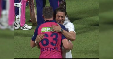 Jos Buttler Turns Down SRK's Humble Request, Then Gets A Big Hug. Watch | Cricket News