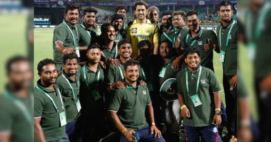 MS Dhoni Wins Hearts With Post-Match Gesture For Vizag Groundsmen | Cricket News