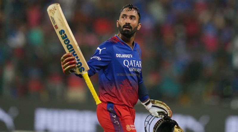 "Never Seen A Commentator Bat So Well": Kevin Pietersen's Scintillating Remark On Dinesh Karthik | Cricket News