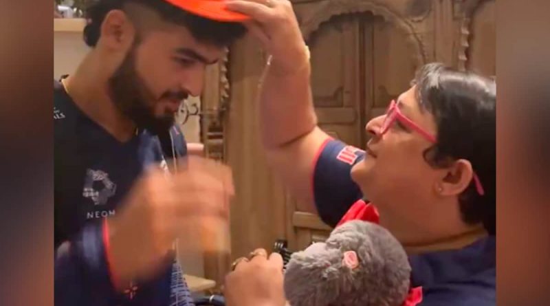 Riyan Parag's Emotional 'Orange Cap Moment' With Mother Has Fans In Awe. Watch | Cricket News