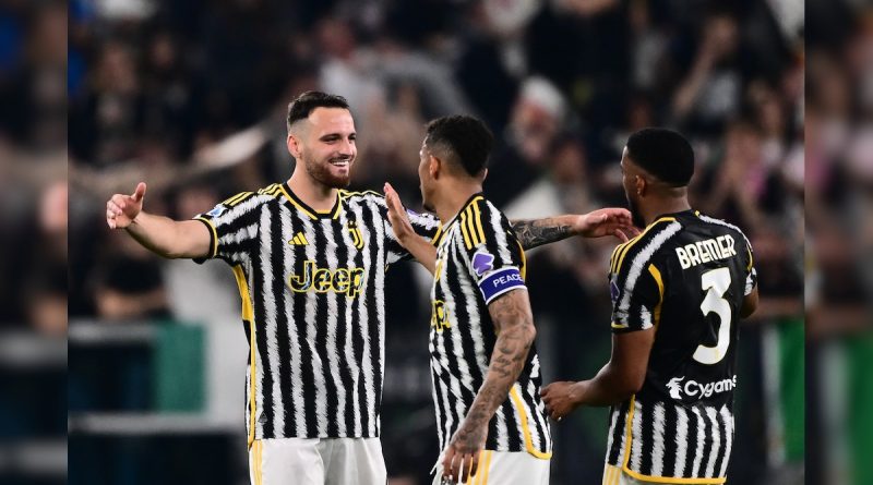 Serie A: Juventus Scrape Past Fiorentina, Napoli Win With Stunners At Monza | Football News