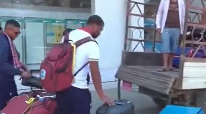 West Indies Stars Load Own Luggage In Tempo On Arrival, Video Divides Internet | Cricket News