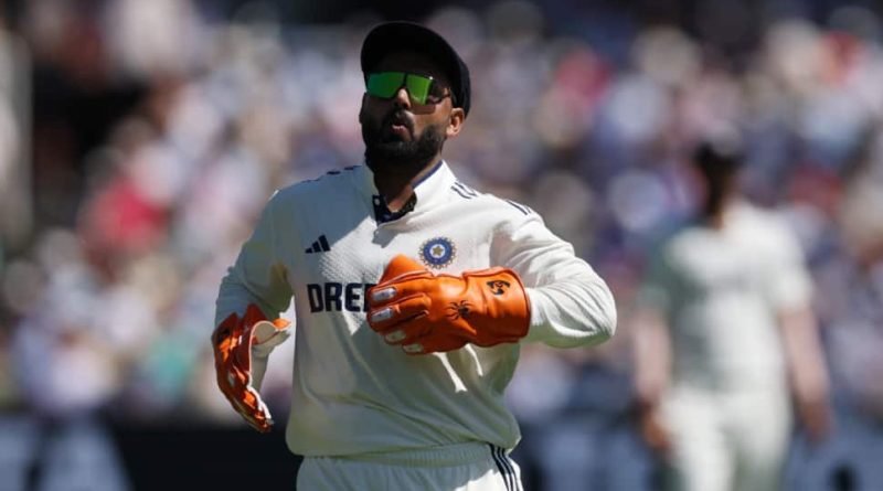 I Dont Think He Should Go: Ravi Shastri Urges Caution On Playing Injured Rishabh Pant In Fourth Test Against England