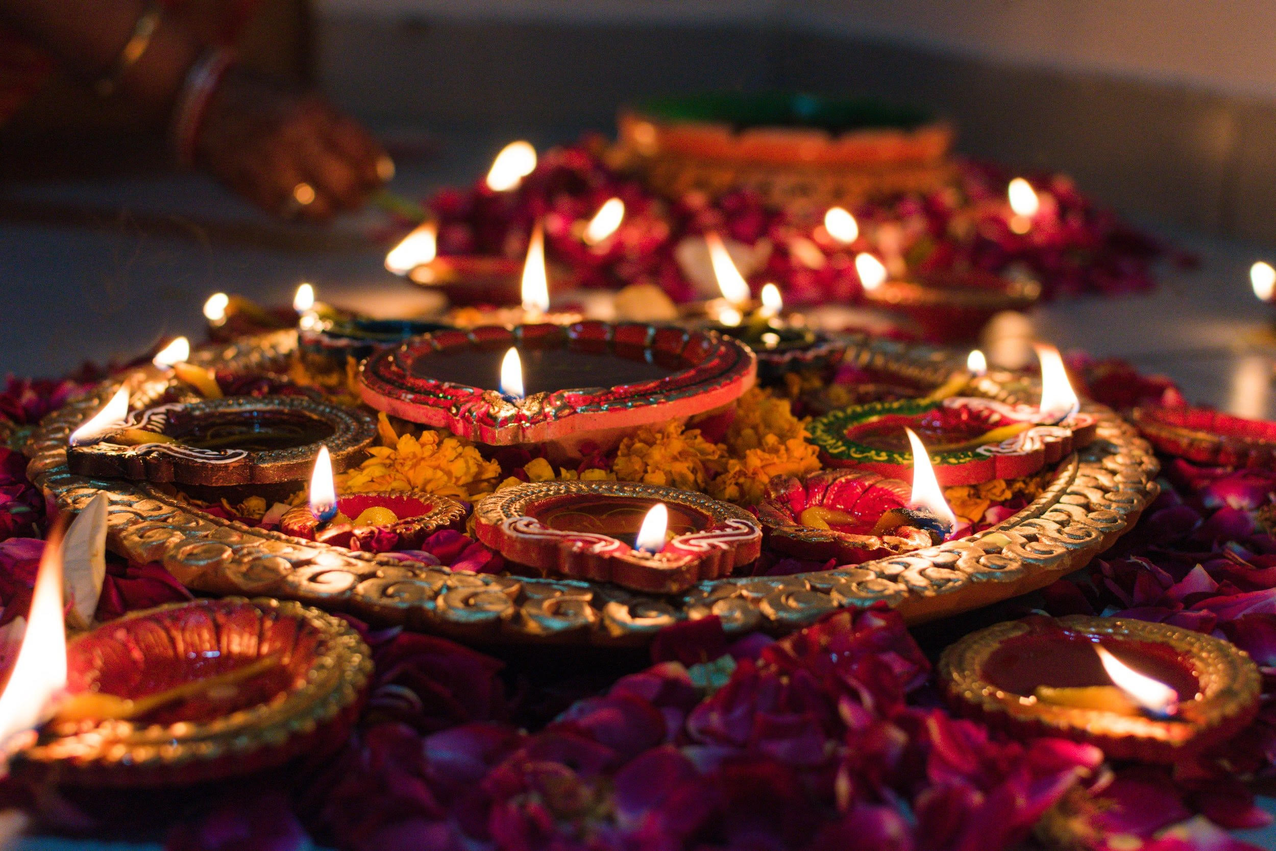 दीपोत्सव 2025…शास्त्रीय महत्व एवं पोराणिक कथा तिथि मुहूर्त, 20 या 21 किस दिन दीपोत्सव पूजा करना श्रेष्ठ साथ ही जानिए लक्ष्मी प्राप्ति के विशेष प्रयोग